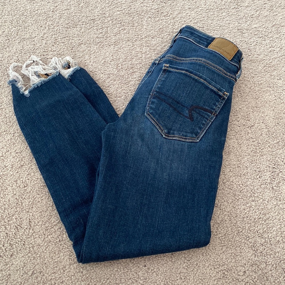 American Eagle dark wash destroy ankle hem capris